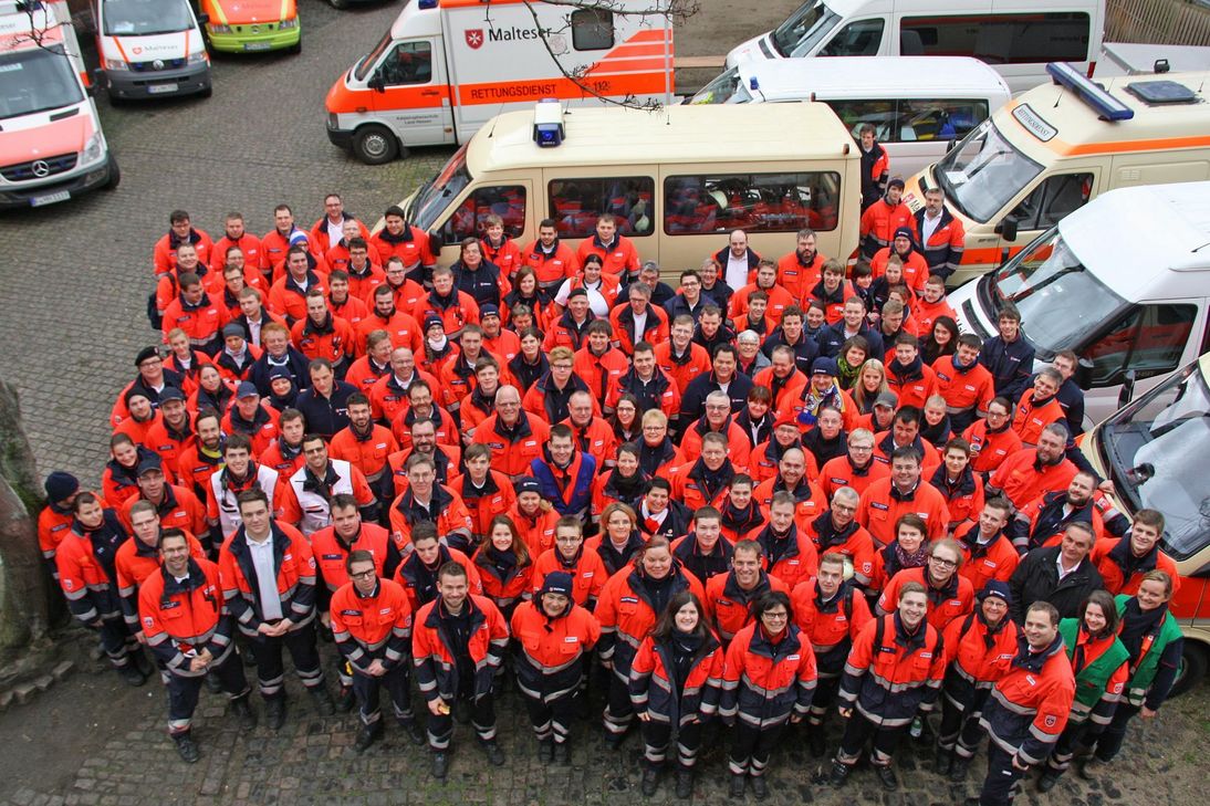 Insgesamt rund 150 ehrenamtliche Helfer der Malteser vor allem aus Hessen und Rheinland-Pfalz waren an Rosenmontag im Einsatz, 40 davon aus Mainz selbst. (Foto: Malteser)