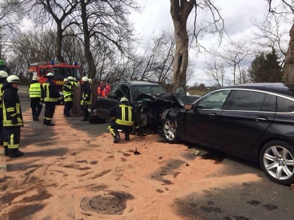 2016 gab es elf Todesfälle auf den Straßen der Städteregion Aachen zu beklagen - in der Eifel kamen vier Menschen ums Leben. In Pleushütte verunglückte ein Quadfahrer, zwischen Kalterherberg und Burgring kam eine 73-jährige Autofahrerin zu Tode. Und zwischen Woffelsbach und Rurberg wurde ein Radfahrer von einem Pkw-Raser erfasst und tödlich verletzt; auch der Beifahrer erlag seinen schweren Kopfverletzungen.
