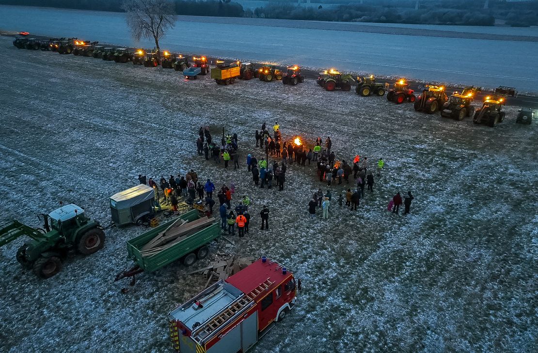 Mahnfeuer bei Kappel.