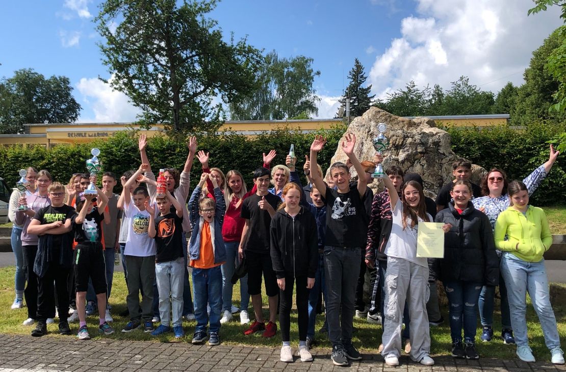 Die teilnehmenden Schülerinnen und Schüler der Förderschulen mit ihren Lehrkräften.