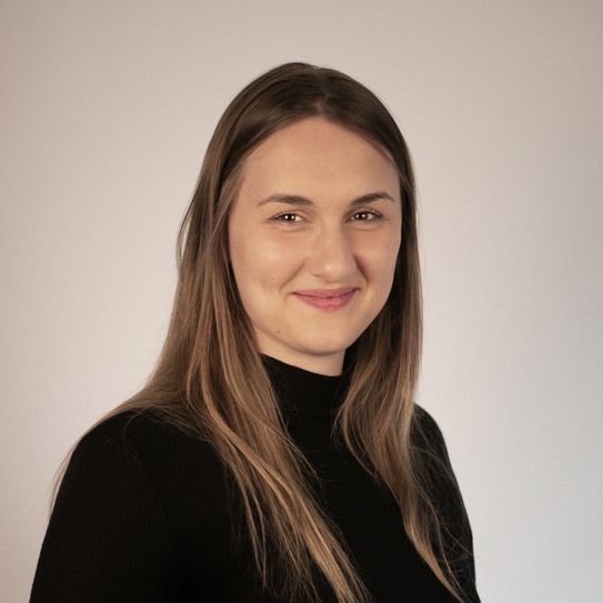 Jacqueline May führt bei »Nur ein Freitag« Regie und erarbeitet mit sehr viel Feingefühl die emotionalen Szenen mit den (Kinder-)Darstellern.