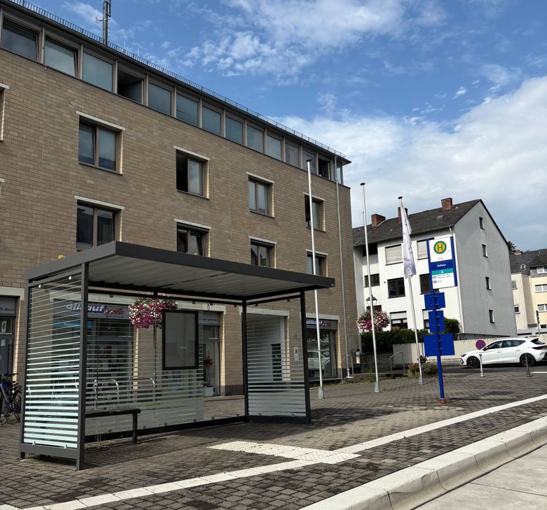 Die Bushaltestelle in der Hahnengasse ist bereits barrierefrei umgebaut.