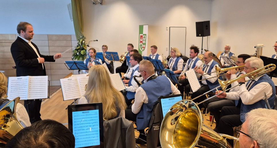 Musikalisch umrahmt wurde der Neujahrsempfang erneut stimmungsvoll vom Musikverein Harmonie Halsenbach.