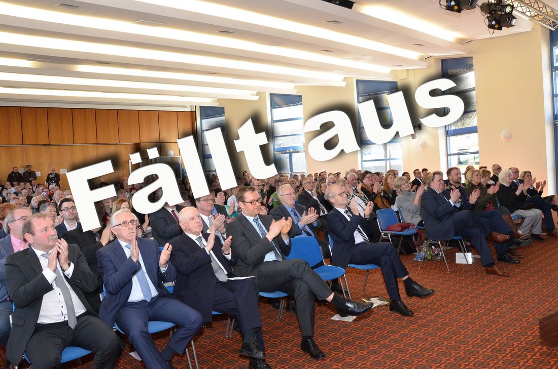Der für Sonntag geplante Jahresempfang von Mechernichs Bürgermeister Dr. Hans-Peter Schick (r.) – hier ein Bild aus dem Vorjahr – wird auf Anraten des Kreis-Gesundheitsamtes nicht stattfinden. Foto: Manfred Lang/pp/Agentur ProfiPress