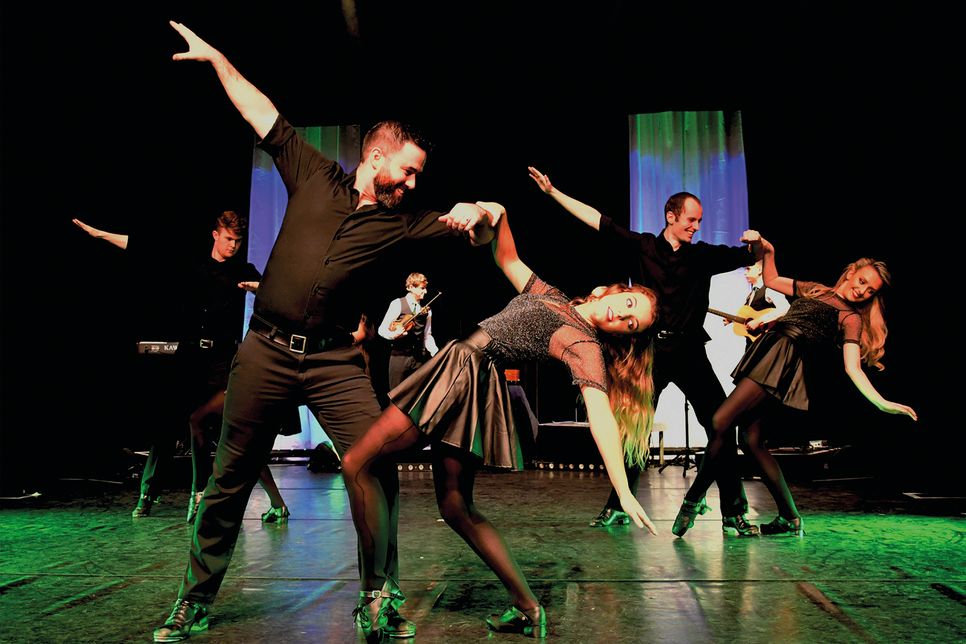 Authentische jahrhundertealte Tradition trifft bei dieser außergewöhnlichen Show auf  moderne, kreative und aktuelle Tanzperformance.