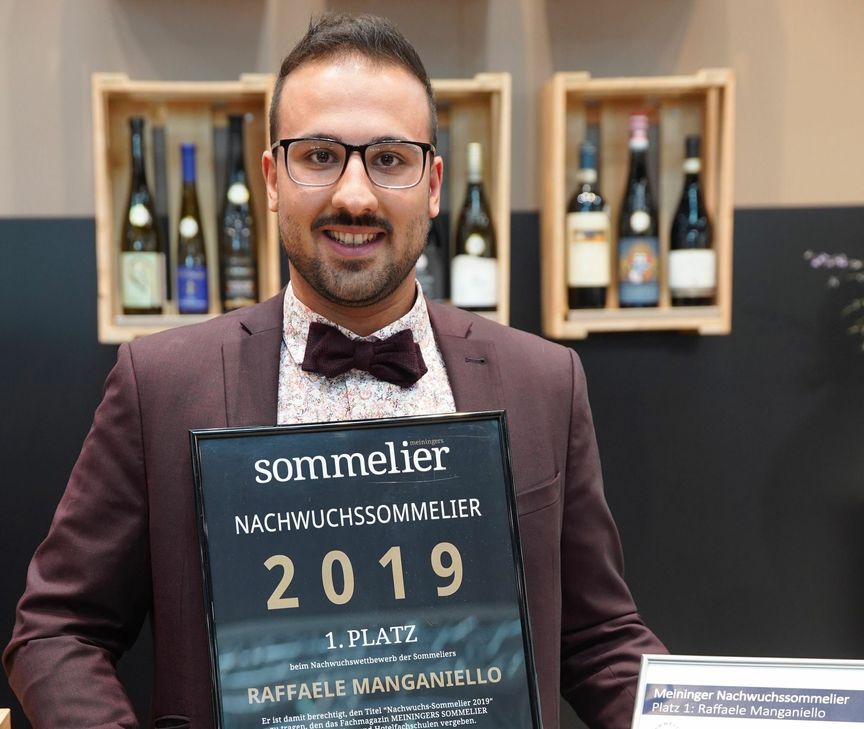 Raffaele Manganiello ist der beste Nachwuchssommelier 2019. Foto: Volker Wiciok