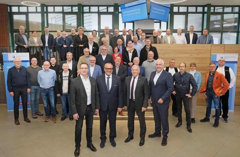 Das Parlament des regionalen Handwerks besteht aus 48 Mitgliedern, die jüngst für die Wahlperiode 2024 bis 2029 neu gewählt wurden. Zwei Drittel sind Vertreter der Arbeitgeberseite, ein Drittel der Arbeitnehmerseite.