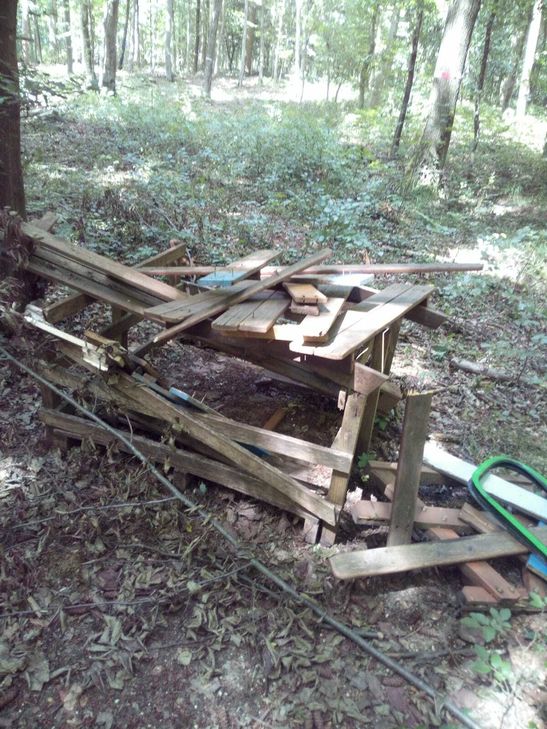 Auch das Außengelände haben die Täter übel zugerichtet. Fotos: Förderkreis Kita St. Helena Konz