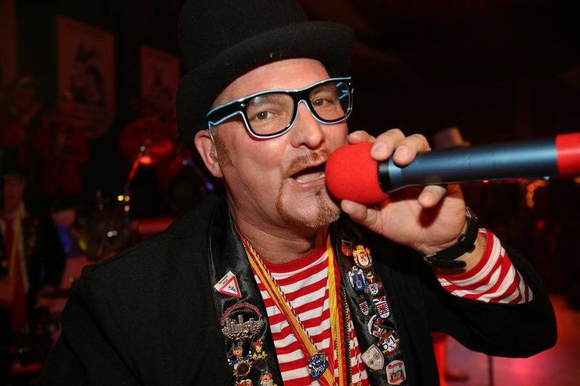 Die Prunksitzung in Daleiden hatte alles zu bieten, was eine Sitzung ausmacht: Büttenreden, Sketche, Männerballett, Garde- und Showtänze. Fotos: Alfred Klasen