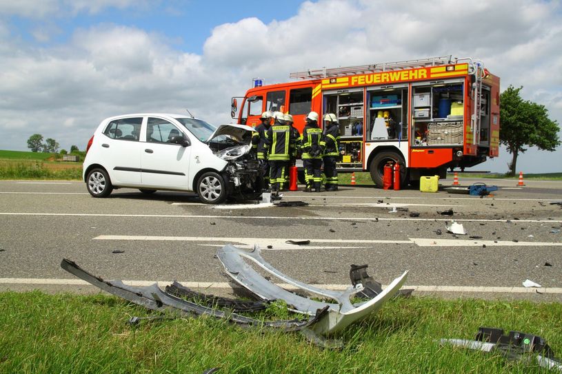 Sie präsentierten die Hintergründe zur  Unfallstatistik: (v.l.) Landrat Günter Rosenke, Polizeichef Christian Außem  und Ralf Buderath von der Direktion Verkehr. Fotos: Breuer / Nolden