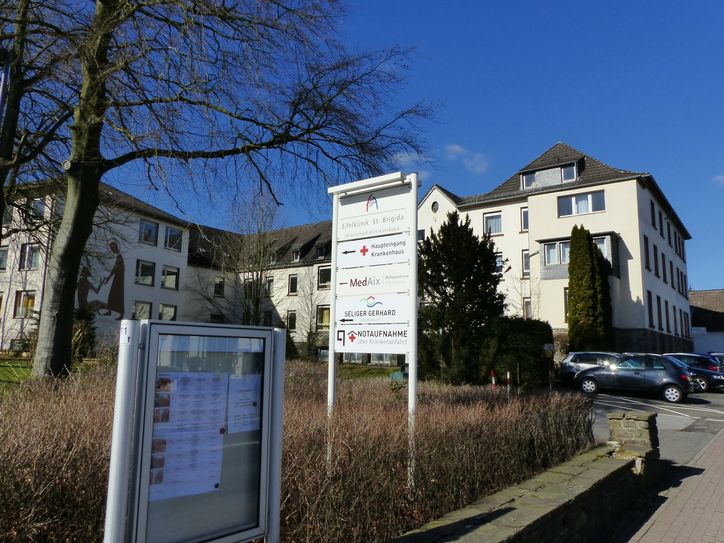 Nach dem Widerspruch der KVNO ist momentan keine radiologische Untersuchung für Kassenpatienten in der Simmerather Eifelklinik möglich. Fünf Kommunen der Region starten hiergegen nun eine Unterschriftenaktion. Foto: Hoffmann