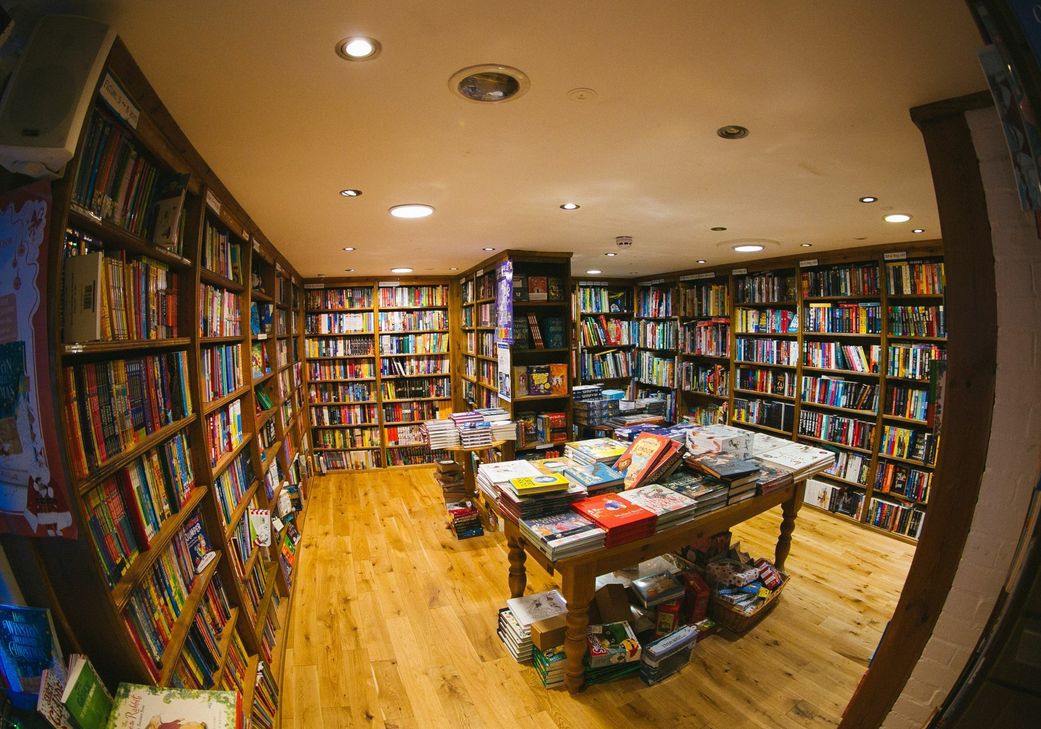 Die Bad Kreuznacher Buchhandlungen bieten auch im Lockdown einen Bestell- und Abholservice.