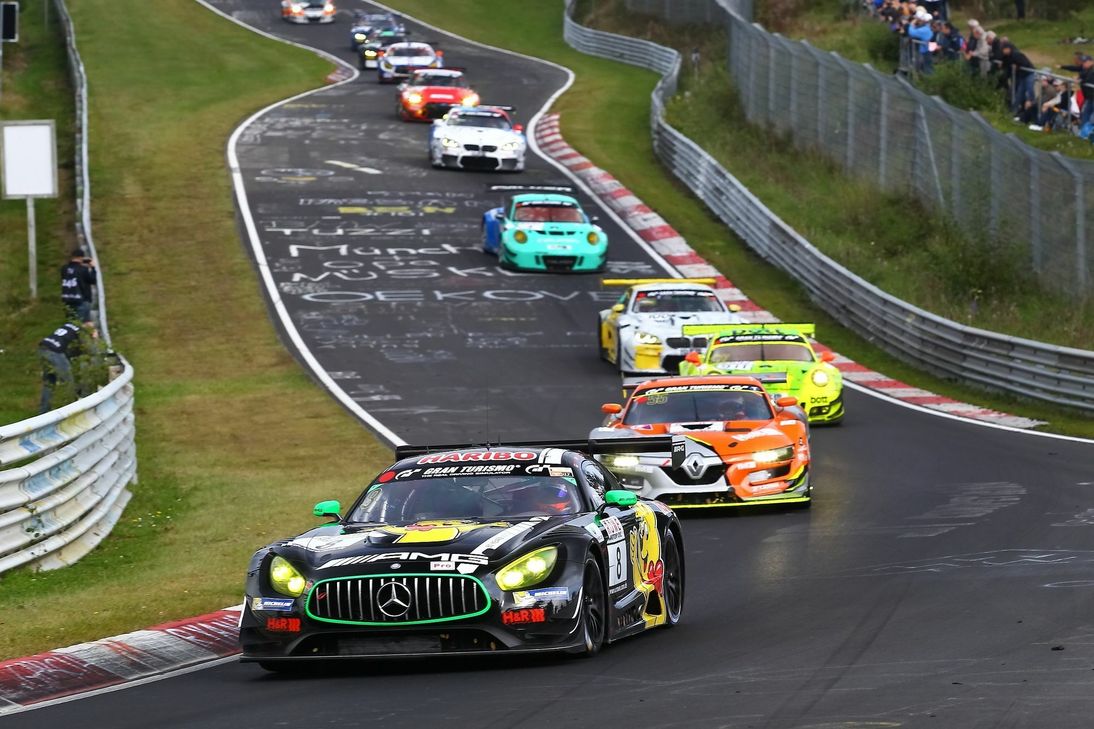 Auch beim siebten Lauf der VLN Langstreckenmeisterschaft siegte Manthey Racing mit Michael Christensen und Kevin Estré. Fotos: H.Elis/RACEPIX.eu