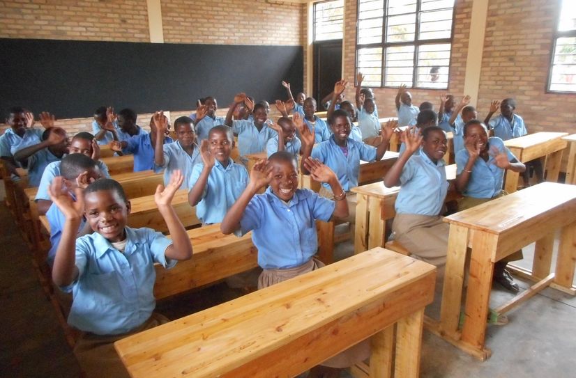 Passend zum 30-jährigen Jubiläum unterstützt das Festival Nature One die Reiner Meutsch Stiftung „FLY & HELP“...