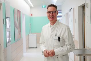 Chefarzt Prof. Dr. med. Stefan Heinrich im Trierer Klinikum Mutterhaus.