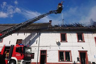 Eine Bewohnerin konnte das Gebäude unverletzt verlassen. Foto: Presse Feuerwehr VG Gerolstein
