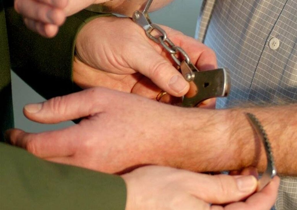 Die Festgenommenen könnten an rund 30 Einbrüchen und Einbruchsversuchen in der Region beteiligt gewesen sein.