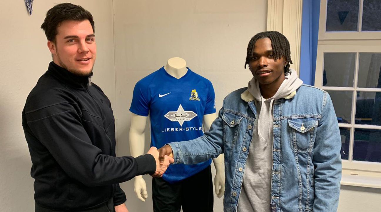 Geschäftsführer Torge Hollmann und Jason Kaluanga. Foto: FF