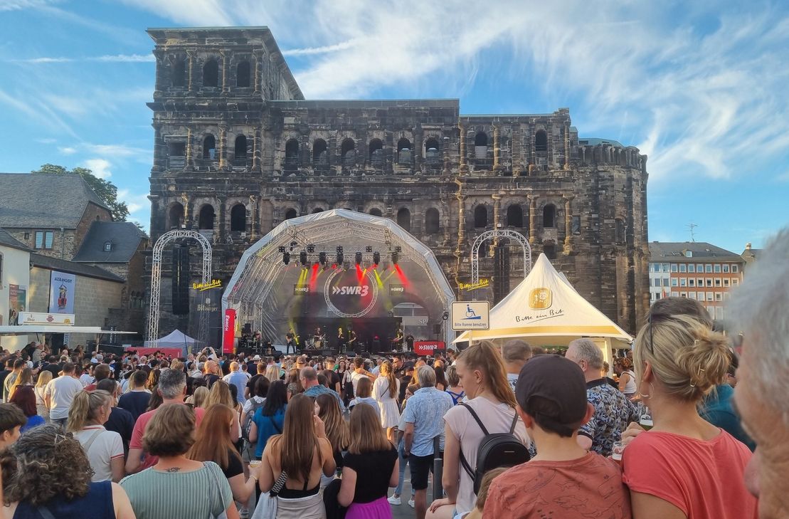 NightLiveBand am Freitag.