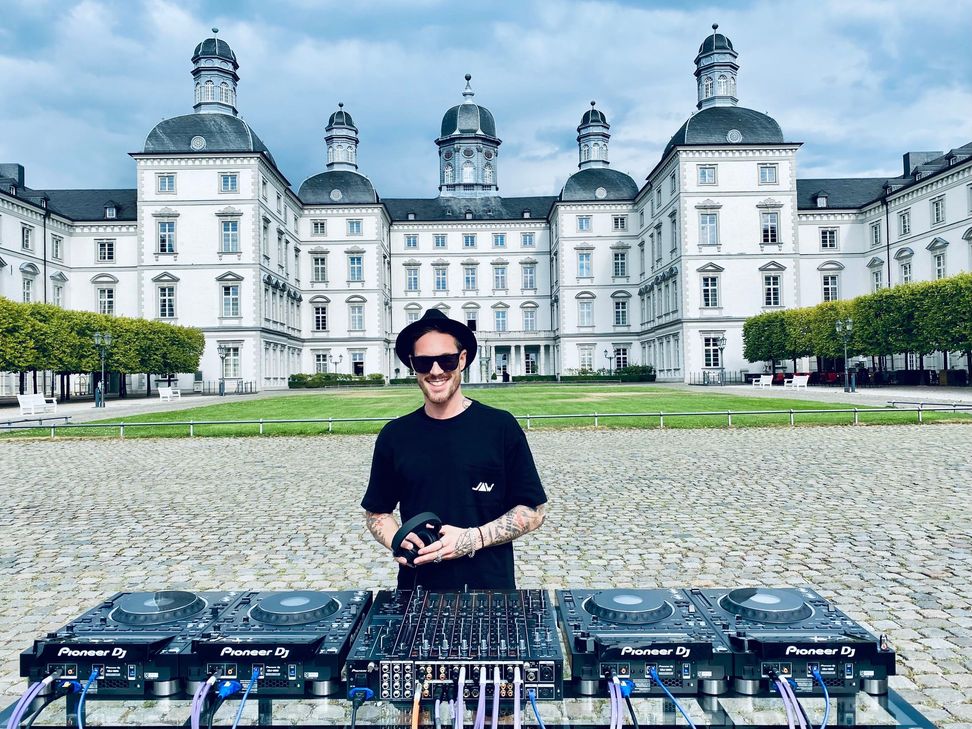 Lars Kohl hat einen ungewöhnlichen Karriereweg genommen. In Wittlich aufgewachsen, fühlt sich der 36-Jährige heute auf den großen Bühnen der Welt zu Hause.