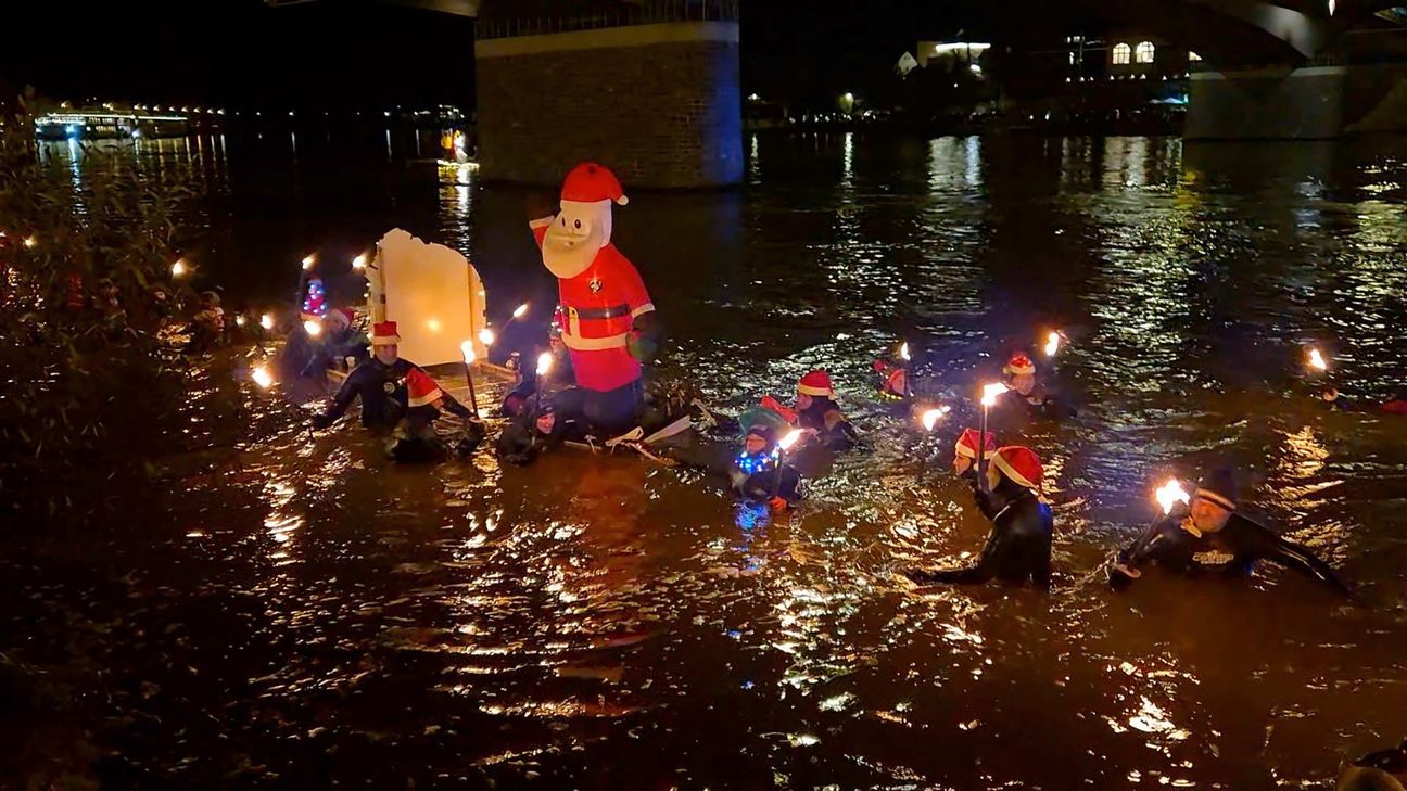 Das traditionelle Fackelschwimmen, organisiert von den "Sporttauchern Oktopus", ist ein fester Bestandteil der Adventszeit in der Region und begeistert jedes Jahr aufs Neue.
