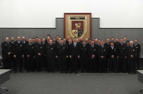 Die geehrten Feuerwehrkameraden der Verbandsgemeinde Prüm.