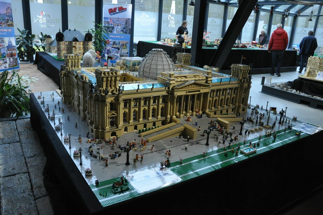 Der Reichstag war das "Flaggschiff" der "LEGO®"-Ausstellung im Moselland-Museum.