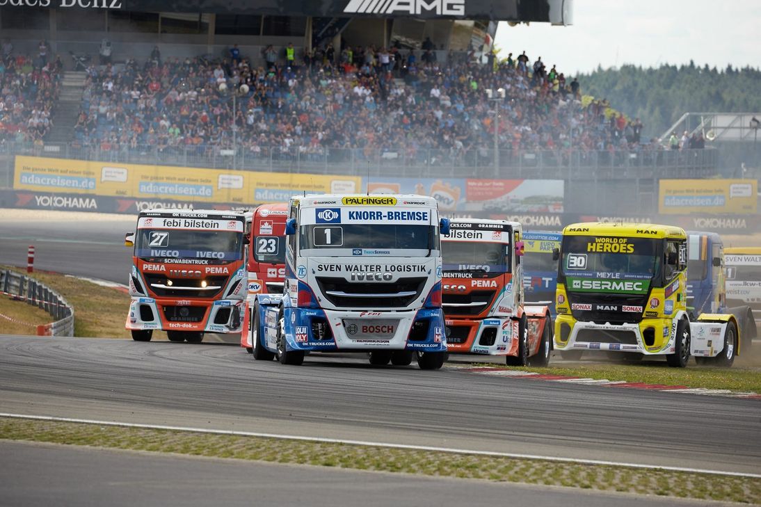 Der "ADAC Truck-Grand-Prix" ist eine der größten PS-Shows der Welt. Jeder der Renntrucks bringt über 1.000 PS auf die Straße und damit einiges mehr als beispielsweise ein Formel-1-Fahrzeug.                                  Archiv-Foto: ADAC