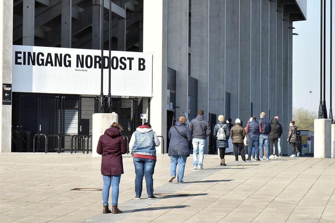 Das neue Abstrichzentrum am Tivoli. Fotos: Stadt Aachen / Andreas Herrmann