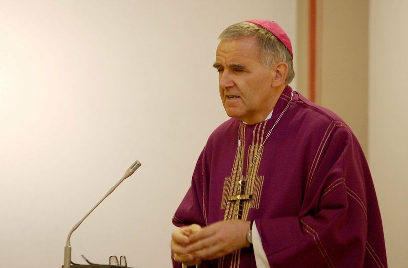 Der Strafbefehl gegen den Weihbischof Dr. Johannes Bündgens ist rechtkräftig.