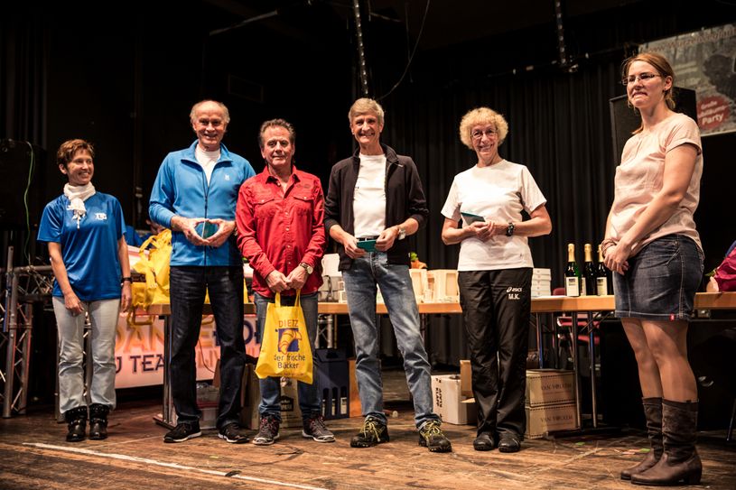 Siegten in der Klasse M/W 65: Marlies Kiemen, L.Wolff, W.Hohl, B.Fischer. Foto: Boris Ruth