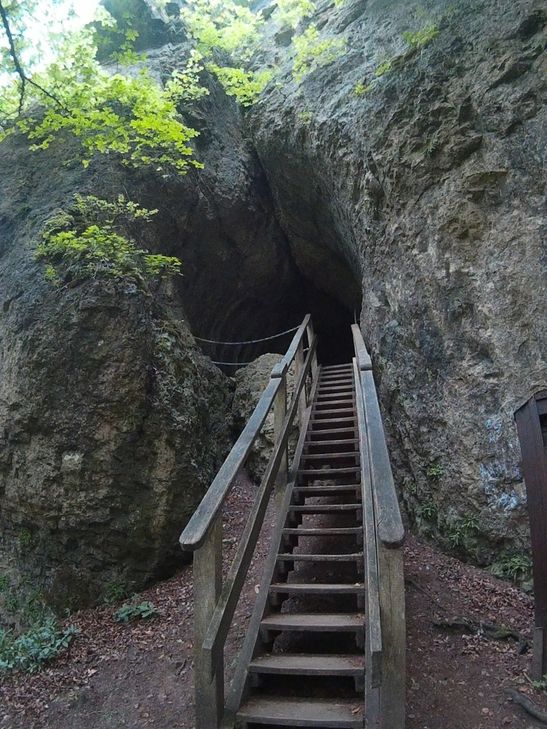 Die Buchenlochhöhle.