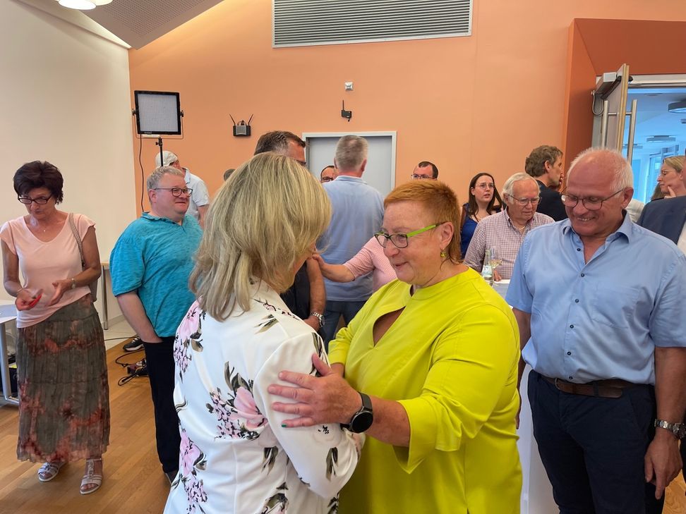 Viele Gratulanten kamen am Wahlabend in die Kreisverwaltung.