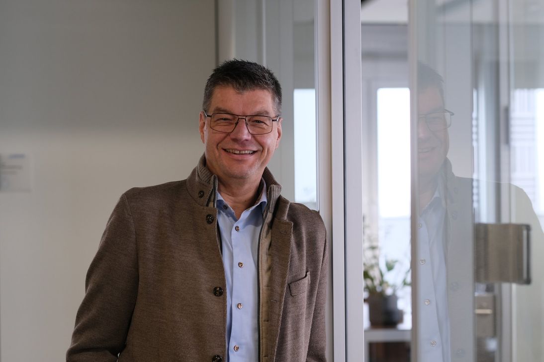 Den Ehrenorden in der Katagorie "Wirtschaft" geht an Herbert Zahnen.