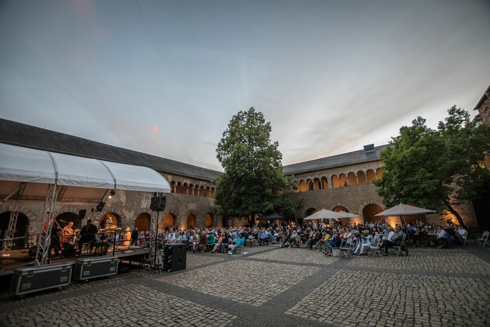Die Konzertreihe "Wunschbrunnenhof" bietet Trierer Bands seit 2016 eine Bühne. Foto: Trier Tourismus und Marketing GmbH