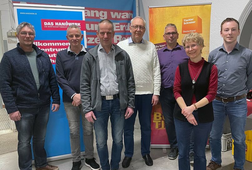 Der neu formierte Vorstand der fusionierten Innung will nun vor allem verstärkt um den Tischlernachwuchs werben.