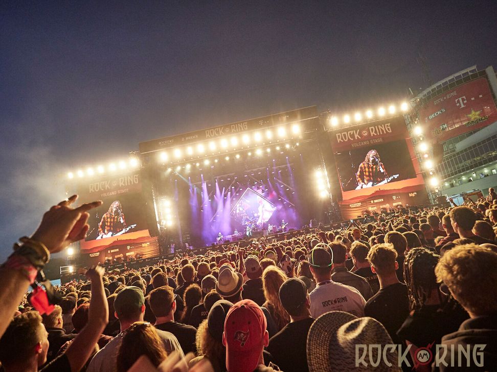 Feiernde Fans bei "Rock am Ring": Bilder wie dieses wird es 2020 nicht geben. Archiv-Foto: Rock am Ring