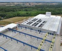 Das Werk im Hunsrück liegt logistisch günstig zwischen der Region Rhein-Main, dem Ruhrgebiet, Trier und Koblenz.