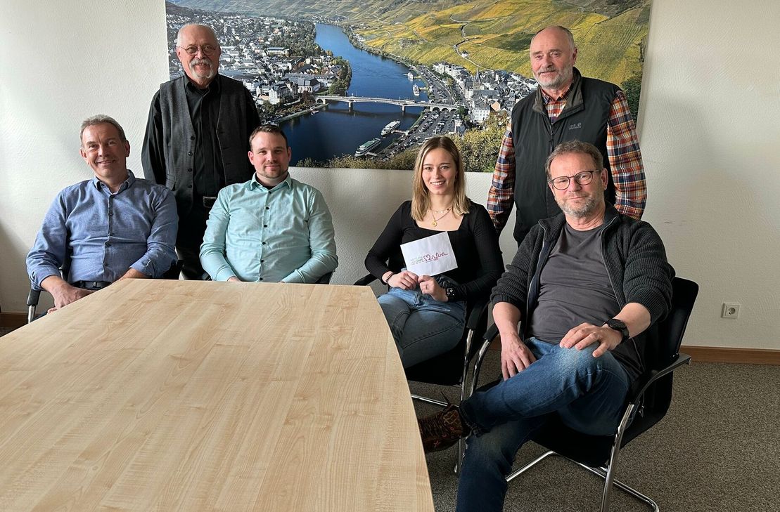 v.l.: Jürgen Weber, Klaus Scholz (Film-Freunde Wittlich), Mathias Justen, Alena Hahn, Erwin Holl (Film-Freunde Wittlich) und Hermann-Josef Haller (Film-Freunde Wittlich).