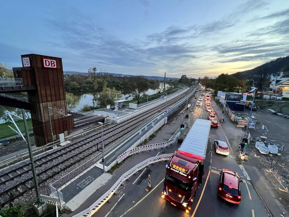 Baustelle in der Kölner Straße.