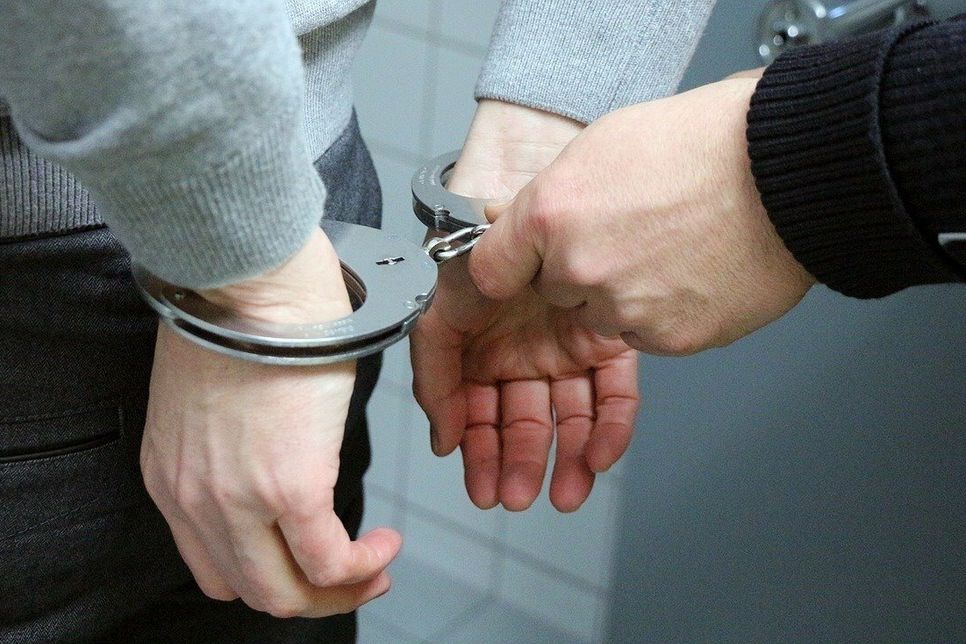 Die beiden jungen Männer waren im Zuge der Ermittlungen gegen einen 55-jährigen aus dem Raum Bad Kreuznach ins Visier der Ermittler geraten.