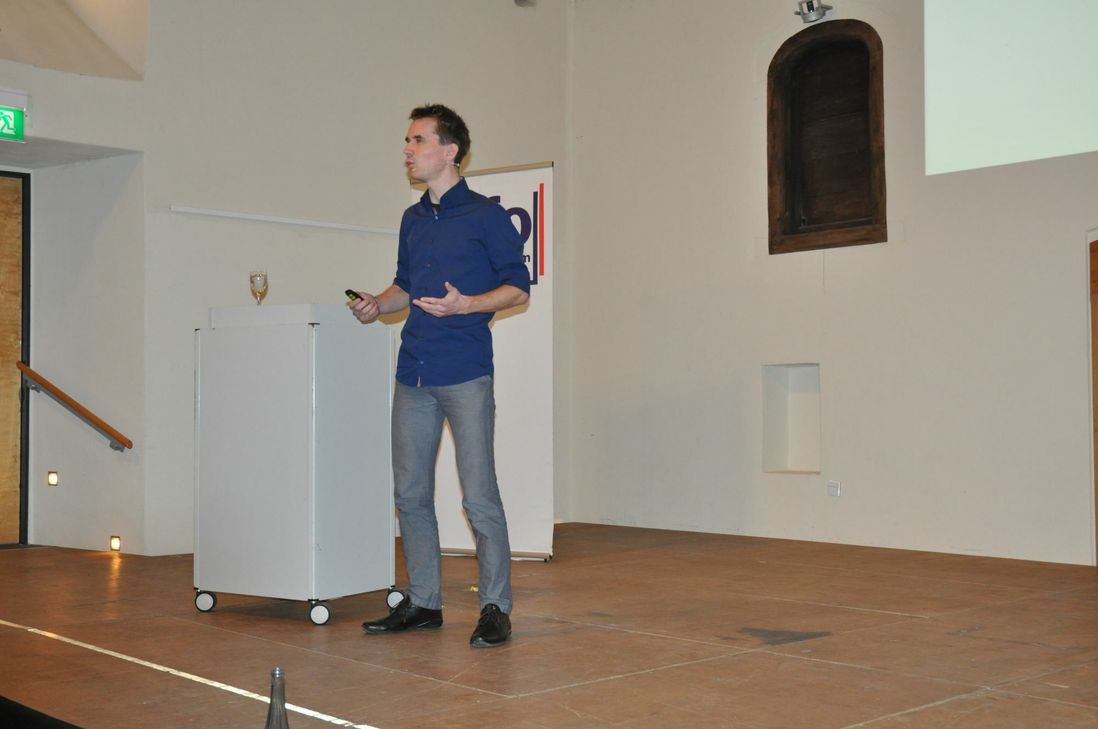 Dr. Henning Beck sorgte für mehr als "Geistesblitze".