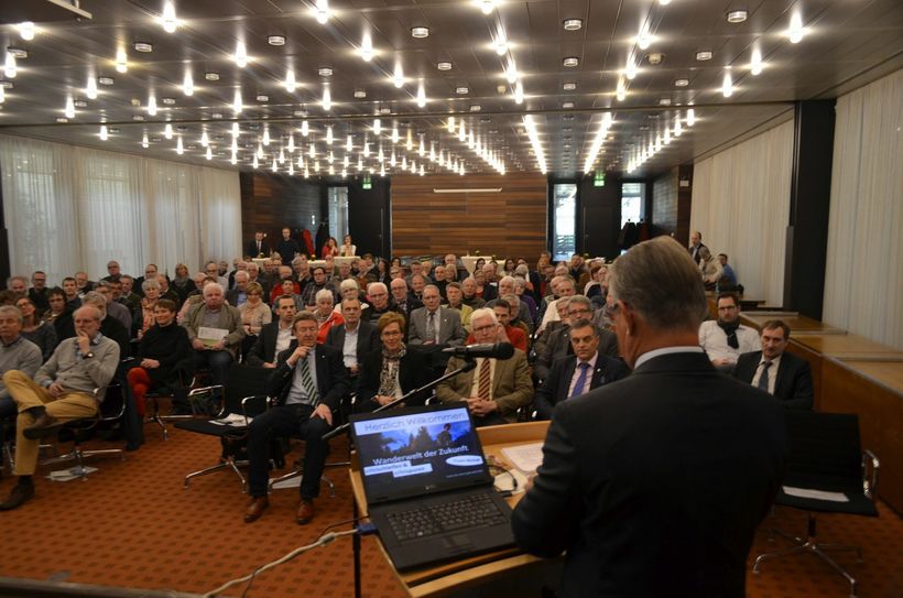 Zahlreiche Projektpartner waren zum Kick-Off gekommen.