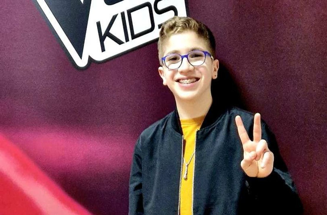 Yuval tritt auf der Steckenborner Kirmes auf.