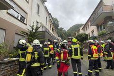 Die  Feuerwehr Cochem rettete eine Frau aus der  brennenden Wohnung.