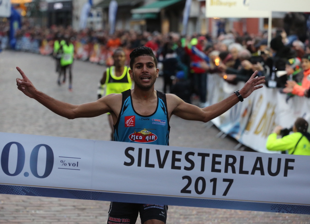 Der Marokkaner Zouhair Talbi als Sieger auf dem Hauptmarkt