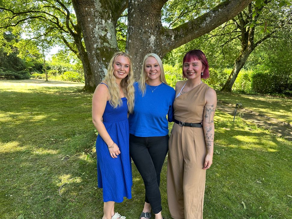 Von links: Stella Micarelli, Dina Weber, Lara Marie Thielen
