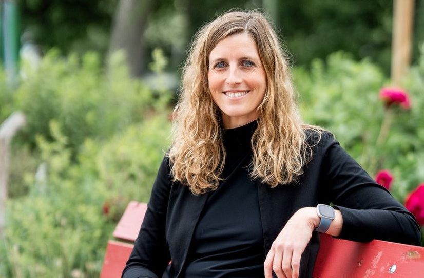 Dr. Carmen Krämer fühlt sich angekommen in ihrem Amt und möchte Bürgermeisterin bleiben. Sie wirbt um das Vertrauen der Wähler, damit sie angestoßene Projete fortführen kann.