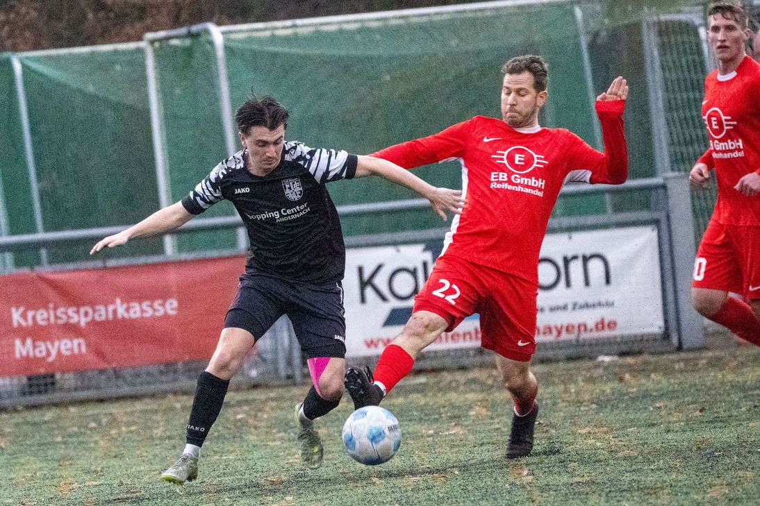 Bei Tabellendritten Augst konnte Tabellenzweiter Mayen punkten.