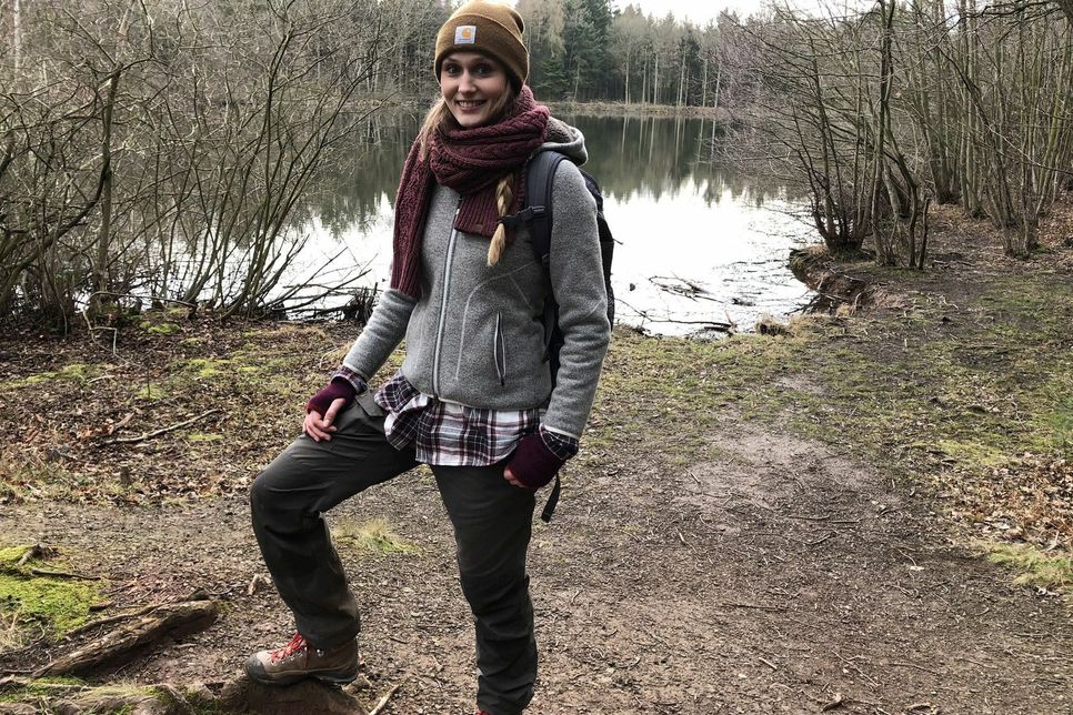 Laura von Witzenhausen aus Mechernich ist die »Waldschrätin«, die den Menschen mit ihren Führungen das Ökosystem des Waldes näherbringen möchte. mn-Fotos
